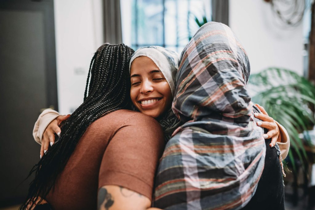 friends-hugging